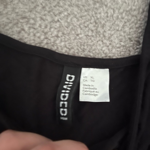 Puffy mesh long sleeve dress shirt - Picture 3 of 3